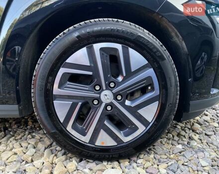 Чорний Хендай Kona Electric, об'ємом двигуна 0 л та пробігом 128 тис. км за 20000 $, фото 25 на Automoto.ua