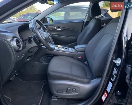 Чорний Хендай Kona Electric, об'ємом двигуна 0 л та пробігом 128 тис. км за 20000 $, фото 30 на Automoto.ua