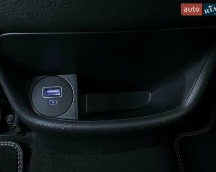 Черный Хендай Kona Electric, объемом двигателя 0 л и пробегом 80 тыс. км за 23100 $, фото 87 на Automoto.ua