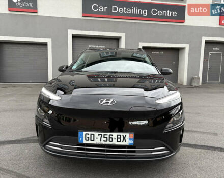 Черный Хендай Kona Electric, объемом двигателя 0 л и пробегом 30 тыс. км за 17200 $, фото 3 на Automoto.ua