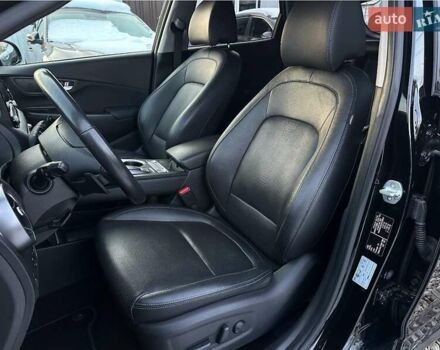 Черный Хендай Kona Electric, объемом двигателя 0 л и пробегом 80 тыс. км за 23100 $, фото 44 на Automoto.ua