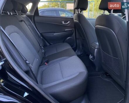 Чорний Хендай Kona Electric, об'ємом двигуна 0 л та пробігом 128 тис. км за 20000 $, фото 76 на Automoto.ua