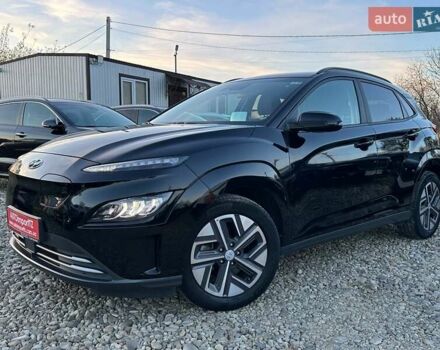 Черный Хендай Kona Electric, объемом двигателя 0 л и пробегом 86 тыс. км за 21500 $, фото 24 на Automoto.ua