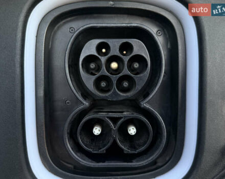 Черный Хендай Kona Electric, объемом двигателя 0 л и пробегом 83 тыс. км за 20700 $, фото 10 на Automoto.ua