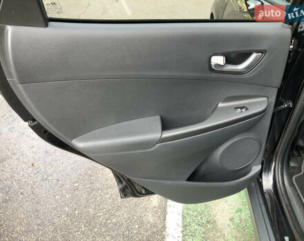 Черный Хендай Kona Electric, объемом двигателя 0 л и пробегом 30 тыс. км за 16000 $, фото 13 на Automoto.ua