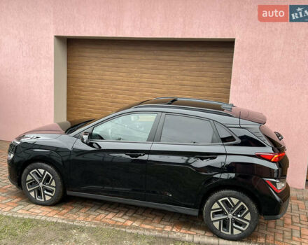 Черный Хендай Kona Electric, объемом двигателя 0 л и пробегом 73 тыс. км за 22699 $, фото 22 на Automoto.ua