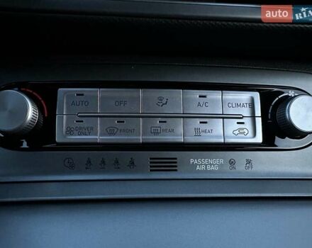 Черный Хендай Kona Electric, объемом двигателя 0 л и пробегом 86 тыс. км за 21500 $, фото 65 на Automoto.ua