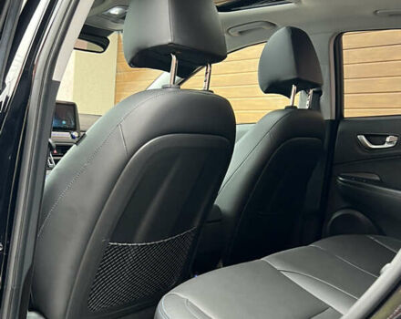 Черный Хендай Kona Electric, объемом двигателя 0 л и пробегом 73 тыс. км за 22699 $, фото 65 на Automoto.ua