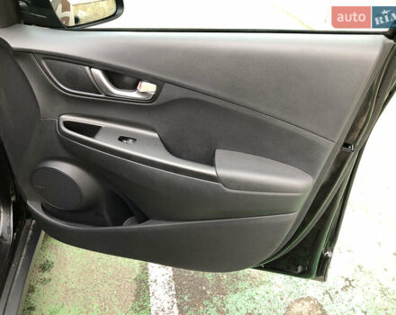 Черный Хендай Kona Electric, объемом двигателя 0 л и пробегом 30 тыс. км за 16000 $, фото 15 на Automoto.ua