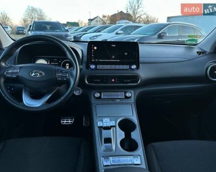 Черный Хендай Kona Electric, объемом двигателя 0 л и пробегом 86 тыс. км за 21500 $, фото 73 на Automoto.ua