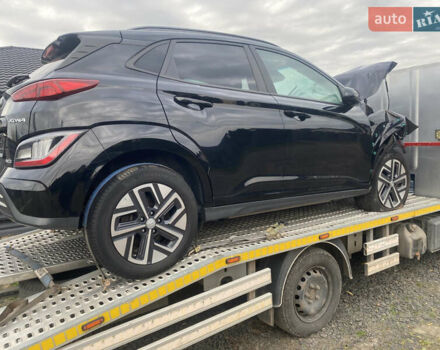 Черный Хендай Kona Electric, объемом двигателя 0 л и пробегом 40 тыс. км за 5000 $, фото 1 на Automoto.ua
