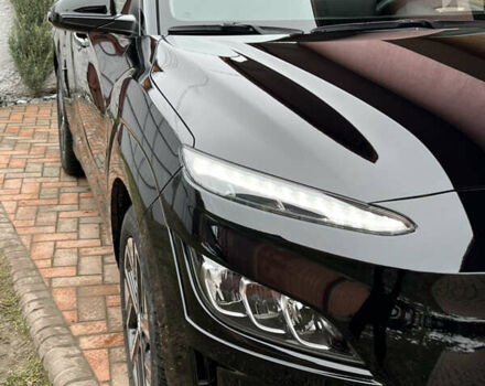 Черный Хендай Kona Electric, объемом двигателя 0 л и пробегом 73 тыс. км за 22699 $, фото 10 на Automoto.ua