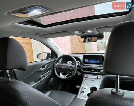 Черный Хендай Kona Electric, объемом двигателя 0 л и пробегом 73 тыс. км за 22699 $, фото 55 на Automoto.ua