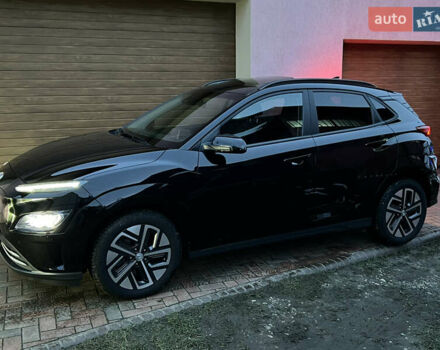 Черный Хендай Kona Electric, объемом двигателя 0 л и пробегом 73 тыс. км за 22699 $, фото 29 на Automoto.ua