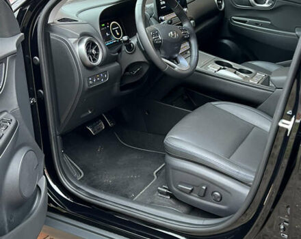 Черный Хендай Kona Electric, объемом двигателя 0 л и пробегом 73 тыс. км за 22699 $, фото 36 на Automoto.ua