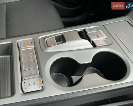 Черный Хендай Kona Electric, объемом двигателя 0 л и пробегом 73 тыс. км за 22699 $, фото 80 на Automoto.ua