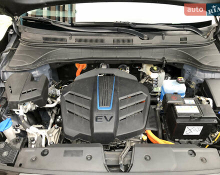Черный Хендай Kona Electric, объемом двигателя 0 л и пробегом 30 тыс. км за 16000 $, фото 31 на Automoto.ua
