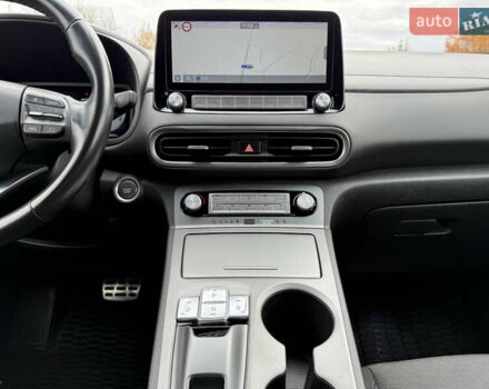 Черный Хендай Kona Electric, объемом двигателя 0 л и пробегом 83 тыс. км за 20700 $, фото 53 на Automoto.ua