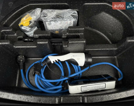 Черный Хендай Kona Electric, объемом двигателя 0 л и пробегом 83 тыс. км за 20900 $, фото 84 на Automoto.ua