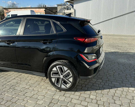 Чорний Хендай Kona Electric, об'ємом двигуна 0 л та пробігом 65 тис. км за 19500 $, фото 12 на Automoto.ua