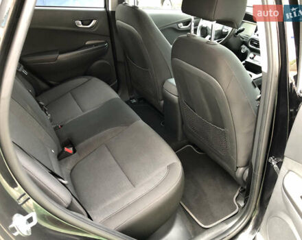 Черный Хендай Kona Electric, объемом двигателя 0 л и пробегом 30 тыс. км за 16000 $, фото 16 на Automoto.ua