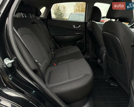 Черный Хендай Kona Electric, объемом двигателя 0 л и пробегом 83 тыс. км за 20700 $, фото 85 на Automoto.ua