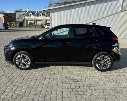 Чорний Хендай Kona Electric, об'ємом двигуна 0 л та пробігом 65 тис. км за 19500 $, фото 13 на Automoto.ua