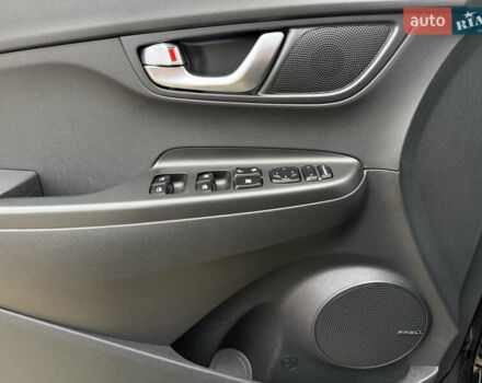 Черный Хендай Kona Electric, объемом двигателя 0 л и пробегом 83 тыс. км за 20700 $, фото 30 на Automoto.ua