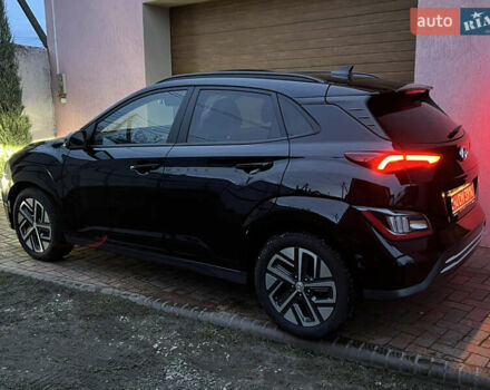Черный Хендай Kona Electric, объемом двигателя 0 л и пробегом 73 тыс. км за 22699 $, фото 30 на Automoto.ua