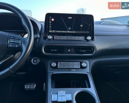 Черный Хендай Kona Electric, объемом двигателя 0 л и пробегом 86 тыс. км за 21500 $, фото 57 на Automoto.ua