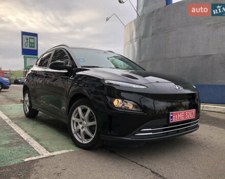 Черный Хендай Kona Electric, объемом двигателя 0 л и пробегом 30 тыс. км за 16000 $, фото 3 на Automoto.ua