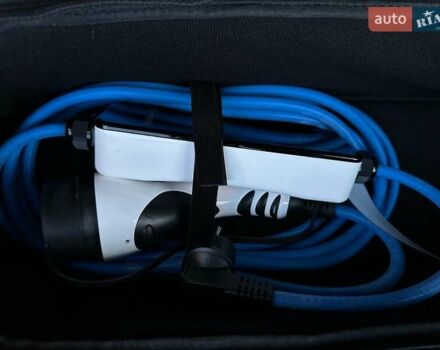 Черный Хендай Kona Electric, объемом двигателя 0 л и пробегом 86 тыс. км за 21500 $, фото 80 на Automoto.ua