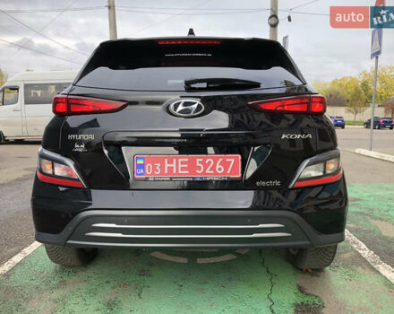 Черный Хендай Kona Electric, объемом двигателя 0 л и пробегом 30 тыс. км за 16000 $, фото 5 на Automoto.ua