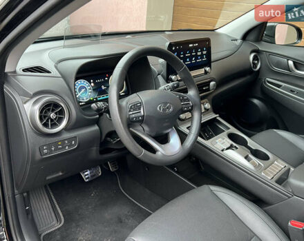 Черный Хендай Kona Electric, объемом двигателя 0 л и пробегом 73 тыс. км за 22699 $, фото 32 на Automoto.ua
