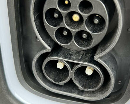 Черный Хендай Kona Electric, объемом двигателя 0 л и пробегом 73 тыс. км за 22699 $, фото 28 на Automoto.ua