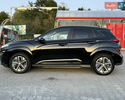 Черный Хендай Kona Electric, объемом двигателя 0 л и пробегом 44 тыс. км за 16999 $, фото 8 на Automoto.ua