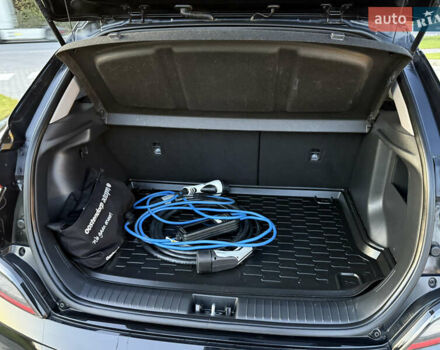 Черный Хендай Kona Electric, объемом двигателя 0 л и пробегом 44 тыс. км за 16999 $, фото 20 на Automoto.ua