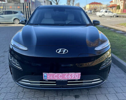Чорний Хендай Kona Electric, об'ємом двигуна 0 л та пробігом 28 тис. км за 16999 $, фото 2 на Automoto.ua