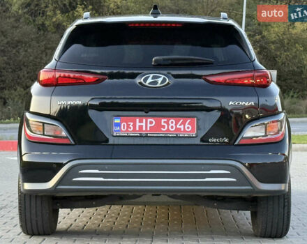 Черный Хендай Kona Electric, объемом двигателя 0 л и пробегом 44 тыс. км за 16999 $, фото 6 на Automoto.ua