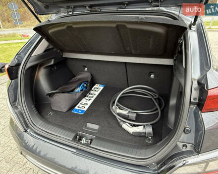 Черный Хендай Kona Electric, объемом двигателя 0 л и пробегом 20 тыс. км за 16999 $, фото 20 на Automoto.ua