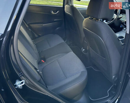 Черный Хендай Kona Electric, объемом двигателя 0 л и пробегом 44 тыс. км за 16999 $, фото 24 на Automoto.ua