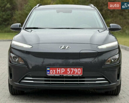 Черный Хендай Kona Electric, объемом двигателя 0 л и пробегом 20 тыс. км за 16999 $, фото 6 на Automoto.ua
