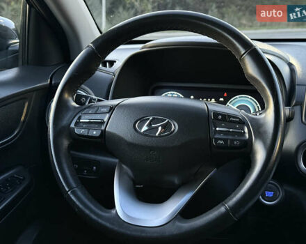 Черный Хендай Kona Electric, объемом двигателя 0 л и пробегом 44 тыс. км за 16999 $, фото 2 на Automoto.ua