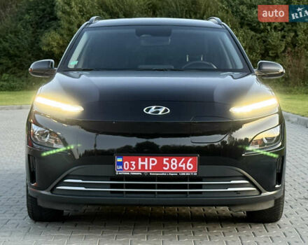 Черный Хендай Kona Electric, объемом двигателя 0 л и пробегом 44 тыс. км за 16999 $, фото 5 на Automoto.ua