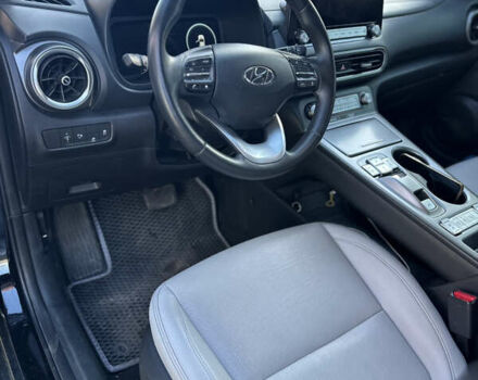 Чорний Хендай Kona Electric, об'ємом двигуна 0 л та пробігом 28 тис. км за 16999 $, фото 8 на Automoto.ua