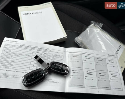 Черный Хендай Kona Electric, объемом двигателя 0 л и пробегом 20 тыс. км за 16999 $, фото 27 на Automoto.ua