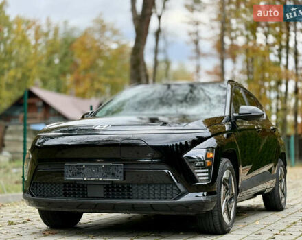 Черный Хендай Kona Electric, объемом двигателя 0 л и пробегом 10 тыс. км за 25399 $, фото 20 на Automoto.ua
