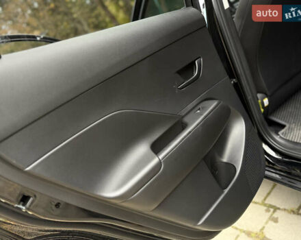 Черный Хендай Kona Electric, объемом двигателя 0 л и пробегом 10 тыс. км за 25399 $, фото 59 на Automoto.ua