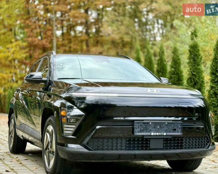 Черный Хендай Kona Electric, объемом двигателя 0 л и пробегом 10 тыс. км за 25399 $, фото 19 на Automoto.ua