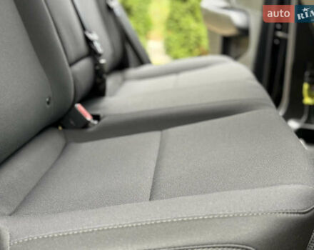 Черный Хендай Kona Electric, объемом двигателя 0 л и пробегом 10 тыс. км за 25399 $, фото 66 на Automoto.ua